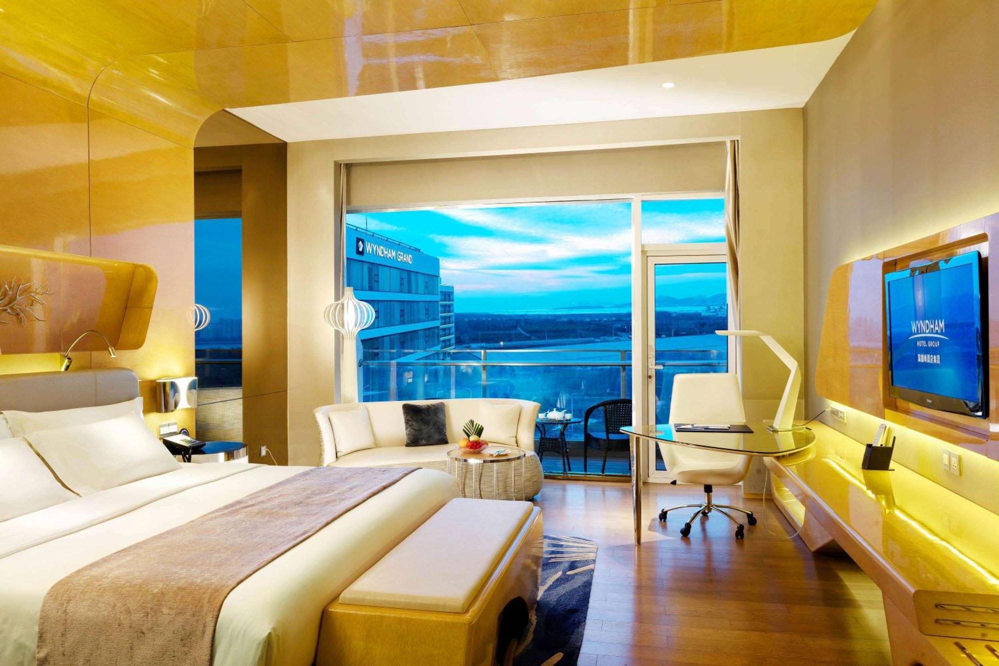 Hotel Wyndham Grand Qingdao Zewnętrze zdjęcie